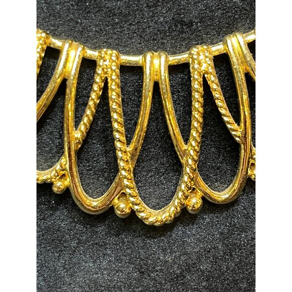 Vintage Joan Rivers Faux Pearl Necklace Double Hearts - Gold & Rhinestone clasp - Picture 5 of 8